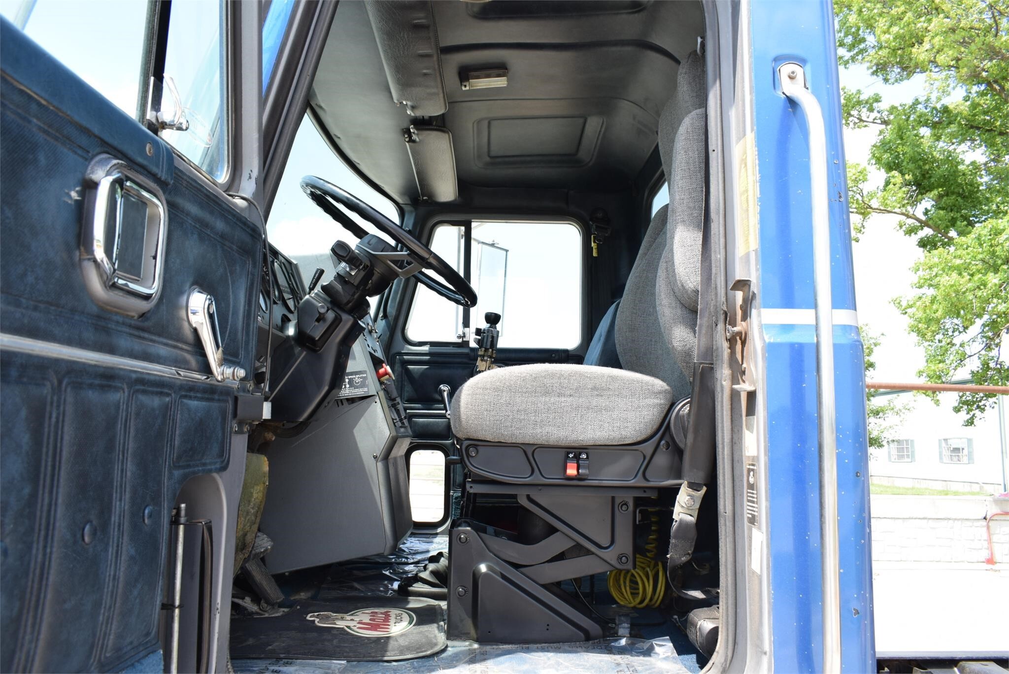 1993 Mack CH613 Semi Trucks/Trailer