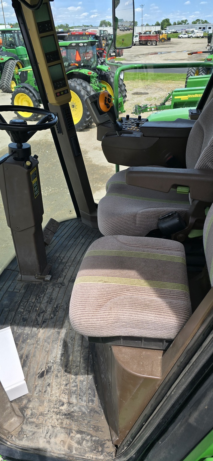 2009 John Deere 9870 STS Combine