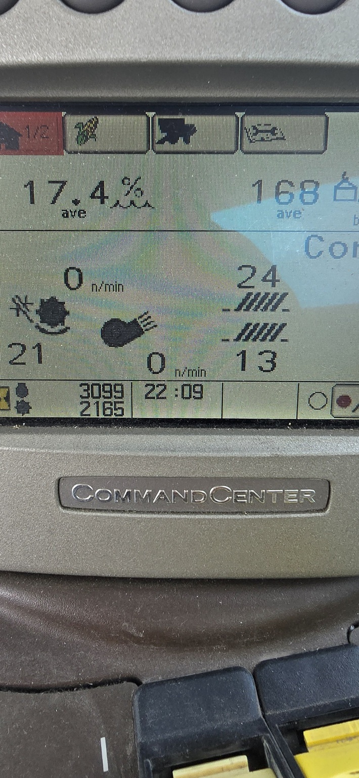 2009 John Deere 9870 STS Combine