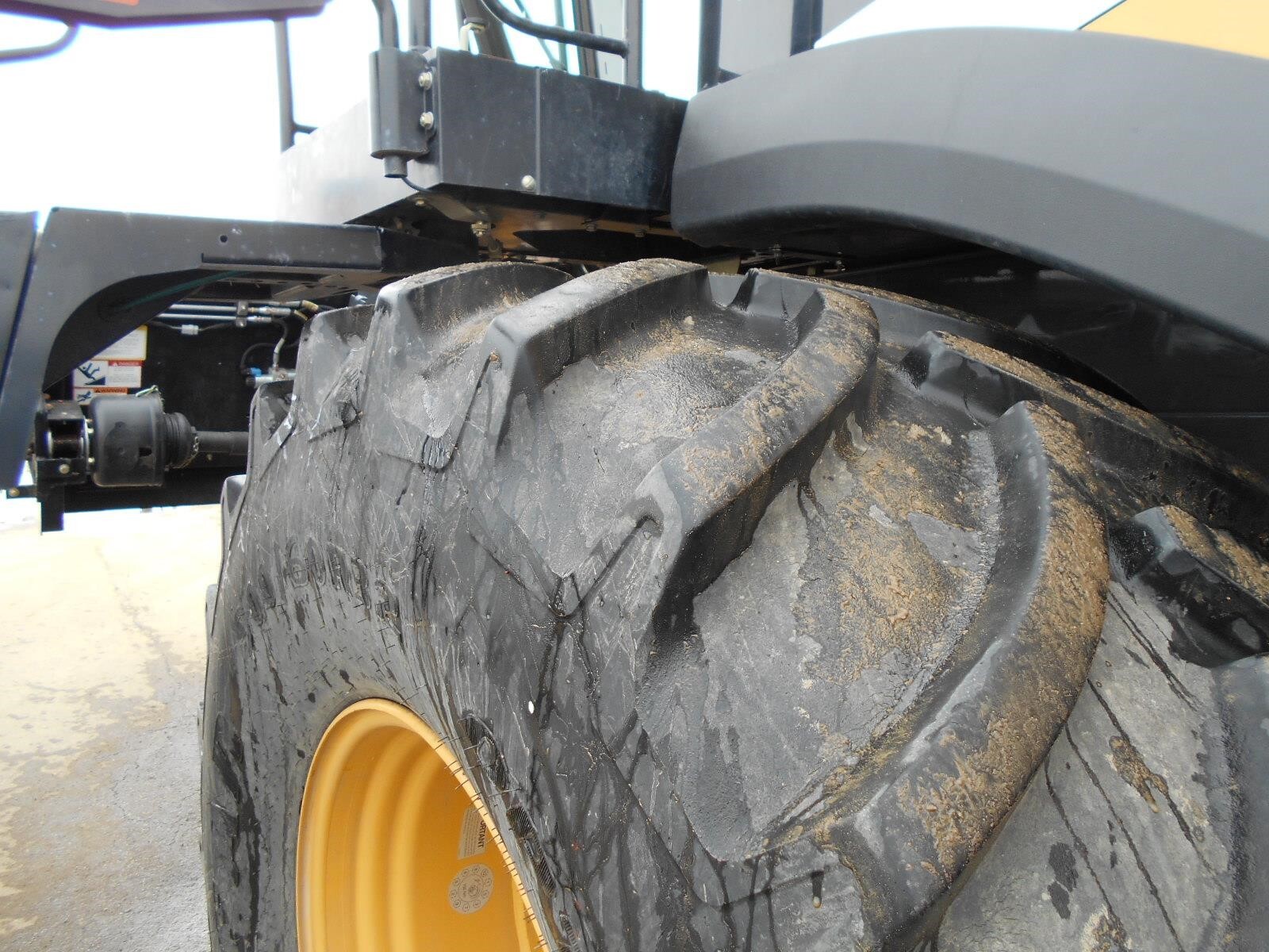 2011 Claas Lexion 760 Combine