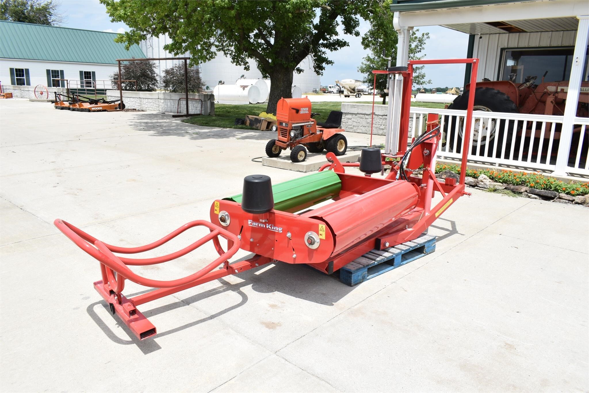 2025 Farm King BW150 Bale Wrapper