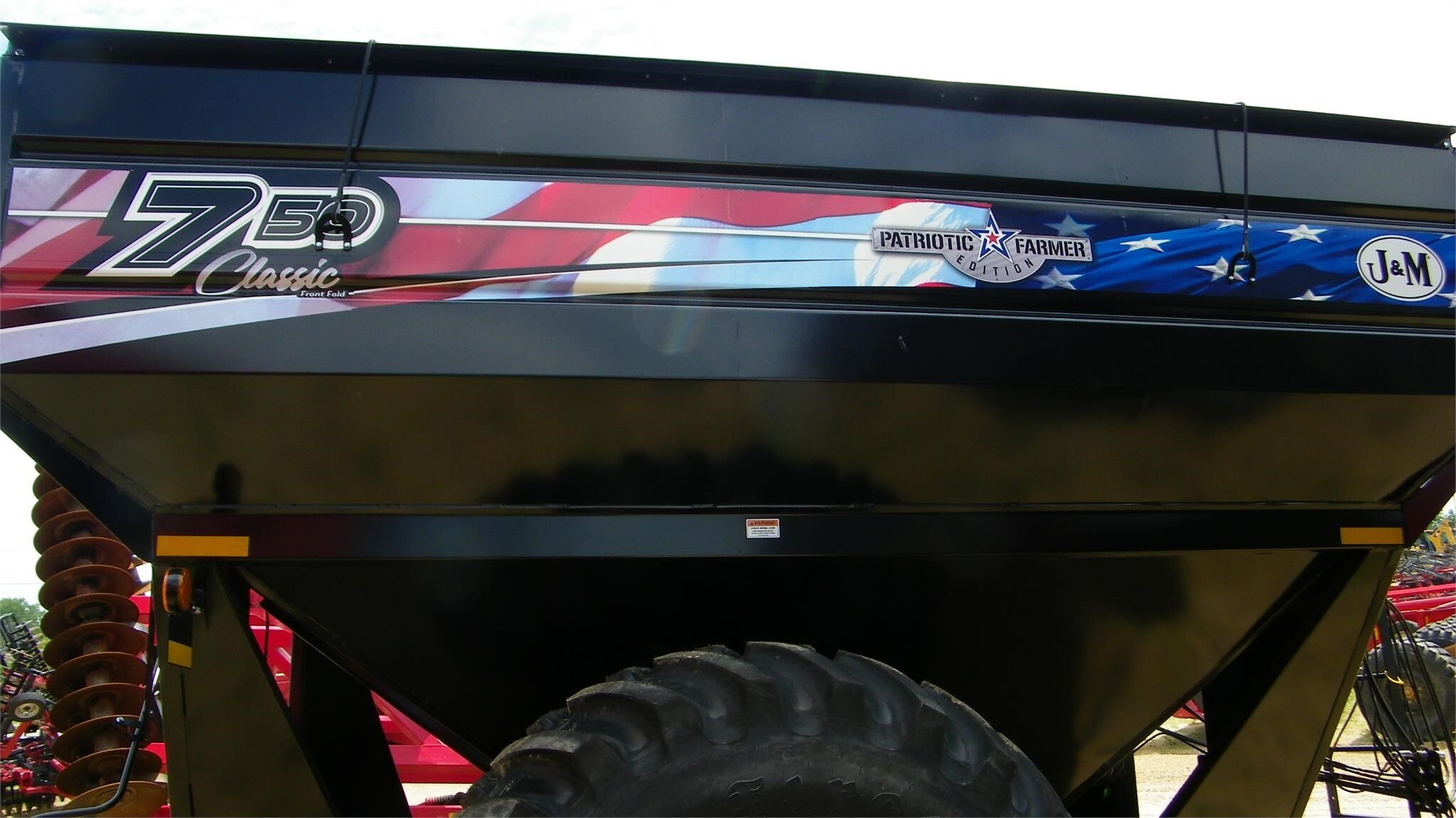 2026 J&M 750 Grain Cart