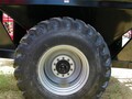 2026 J&M 750 Grain Cart
