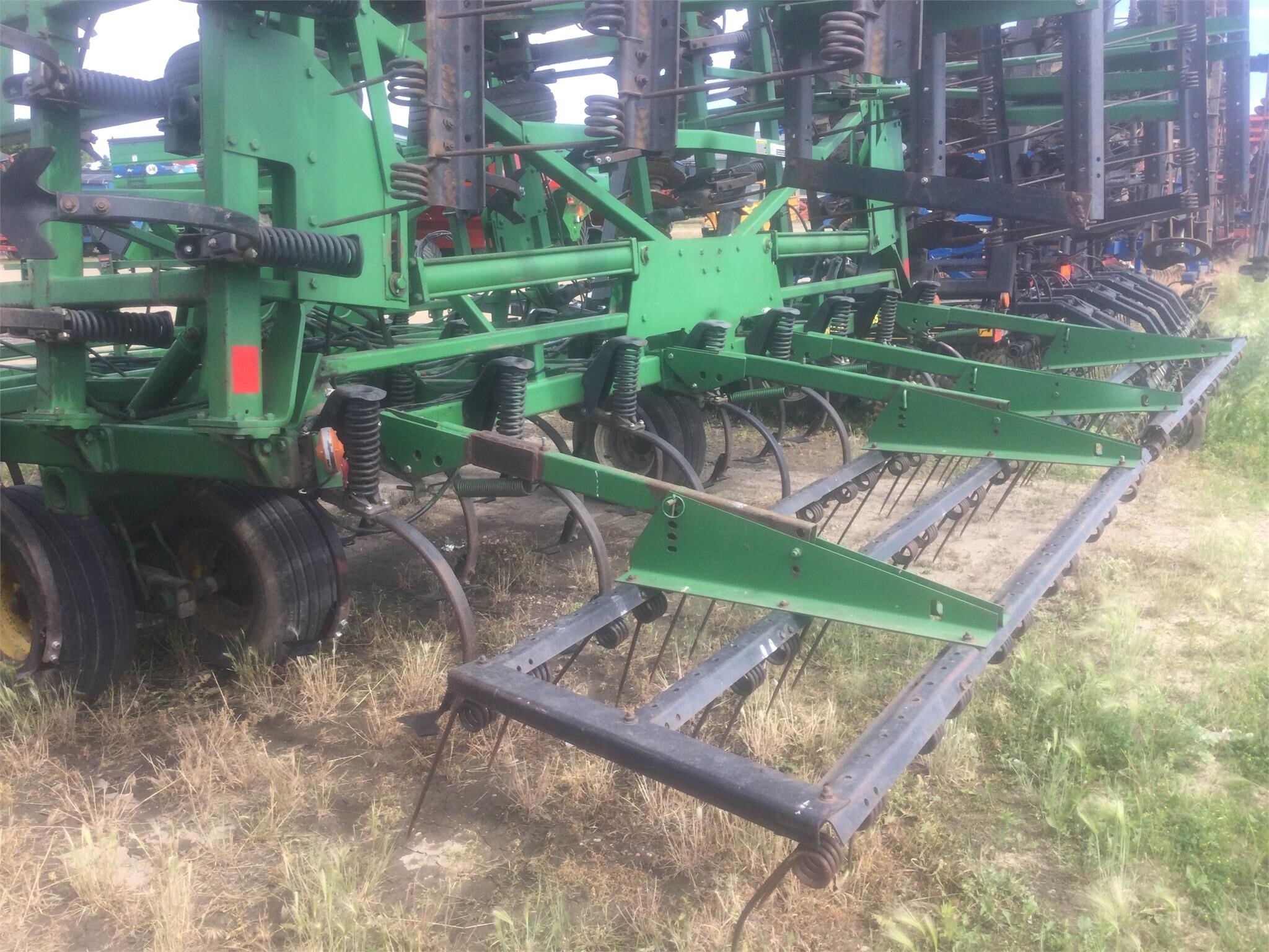  John Deere 985 Field Cultivator