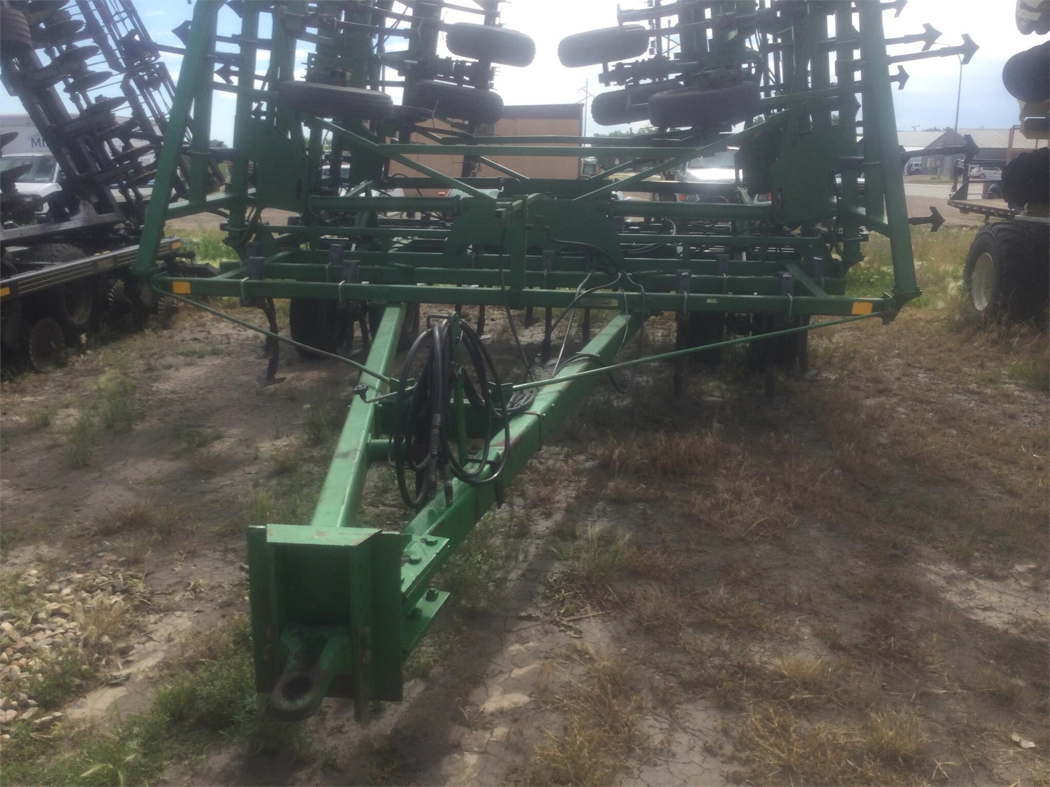  John Deere 985 Field Cultivator