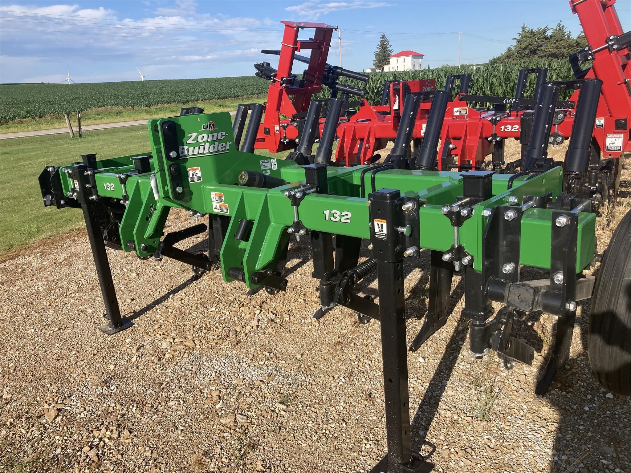 2024 Unverferth Zone-Builder 132 In-Line Ripper