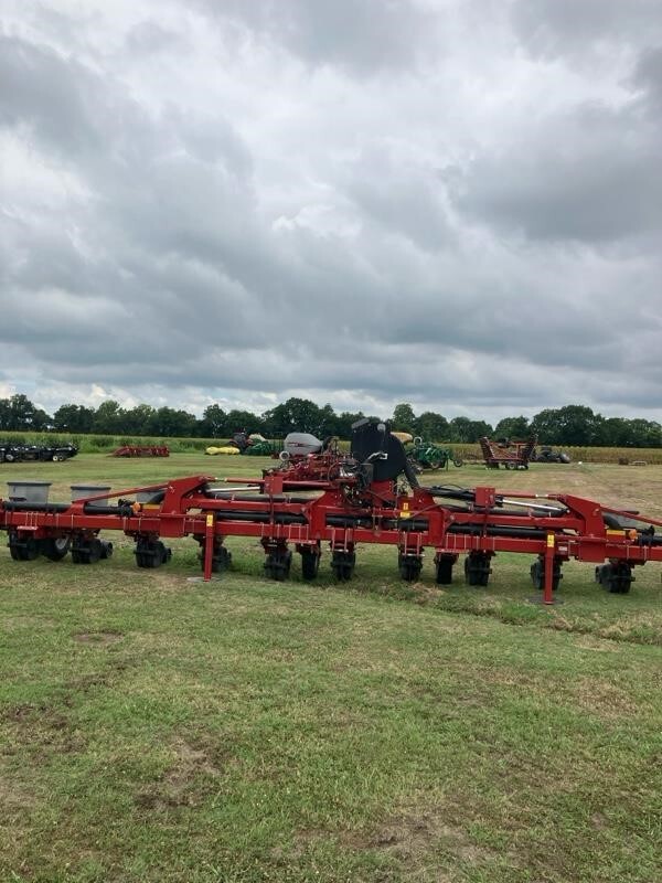 2017 Case IH 1235 Planter