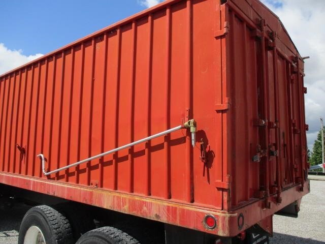 1986 Mack R686ST Semi Trucks/Trailer