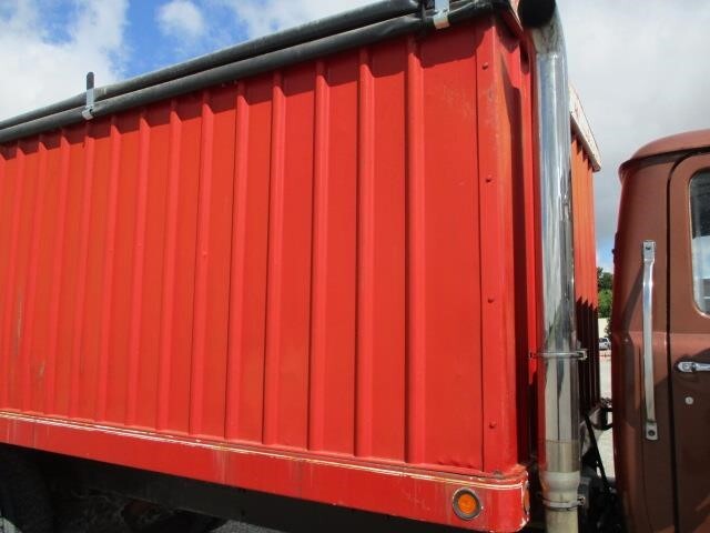 1986 Mack R686ST Semi Trucks/Trailer