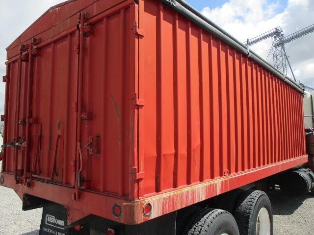 1986 Mack R686ST Semi Trucks/Trailer