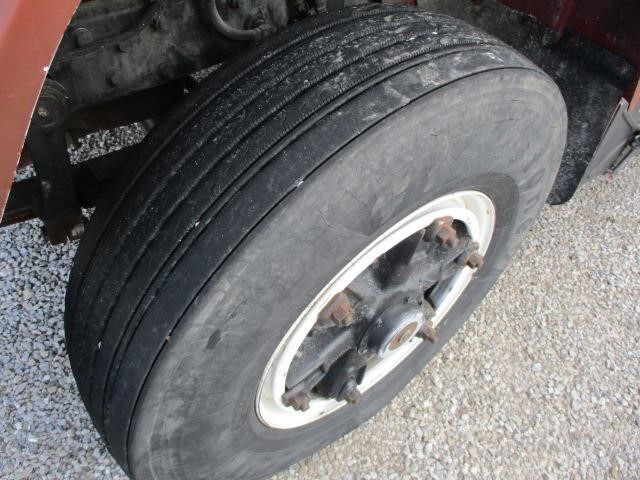 1986 Mack R686ST Semi Trucks/Trailer