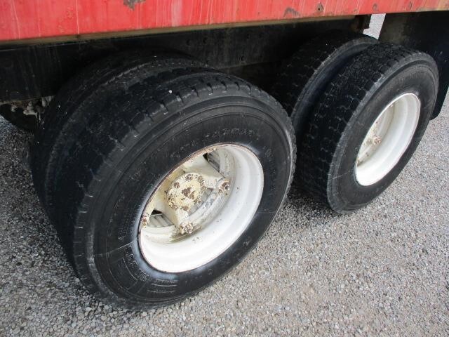 1986 Mack R686ST Semi Trucks/Trailer