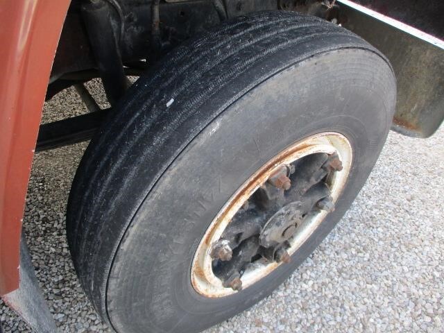 1986 Mack R686ST Semi Trucks/Trailer