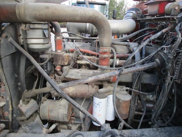 1986 Mack R686ST Semi Trucks/Trailer