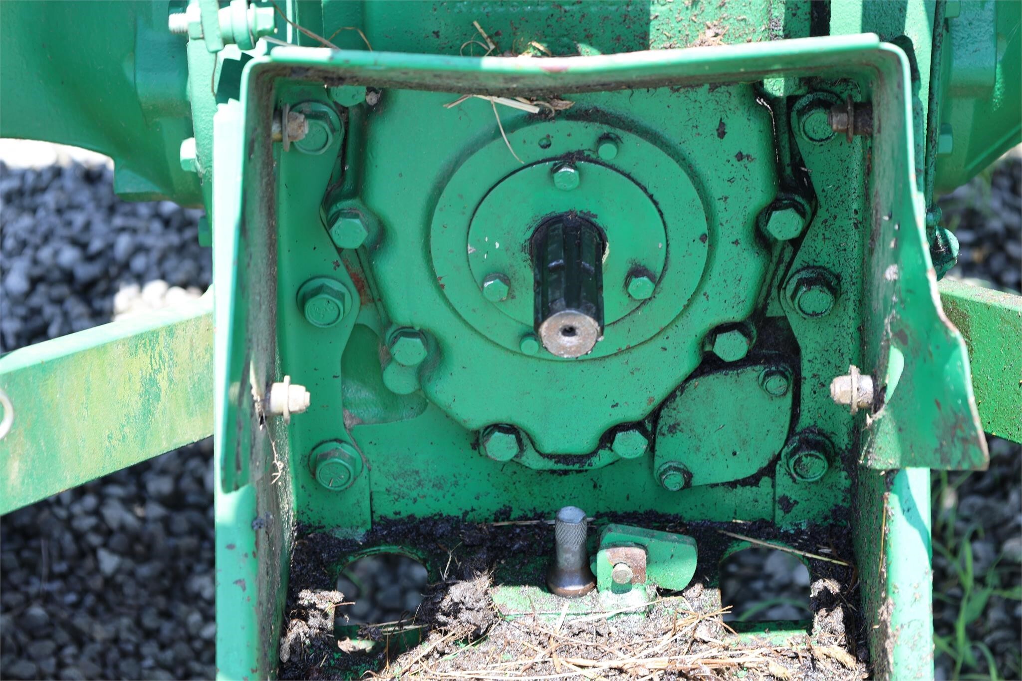 2013 John Deere 5065E Tractor