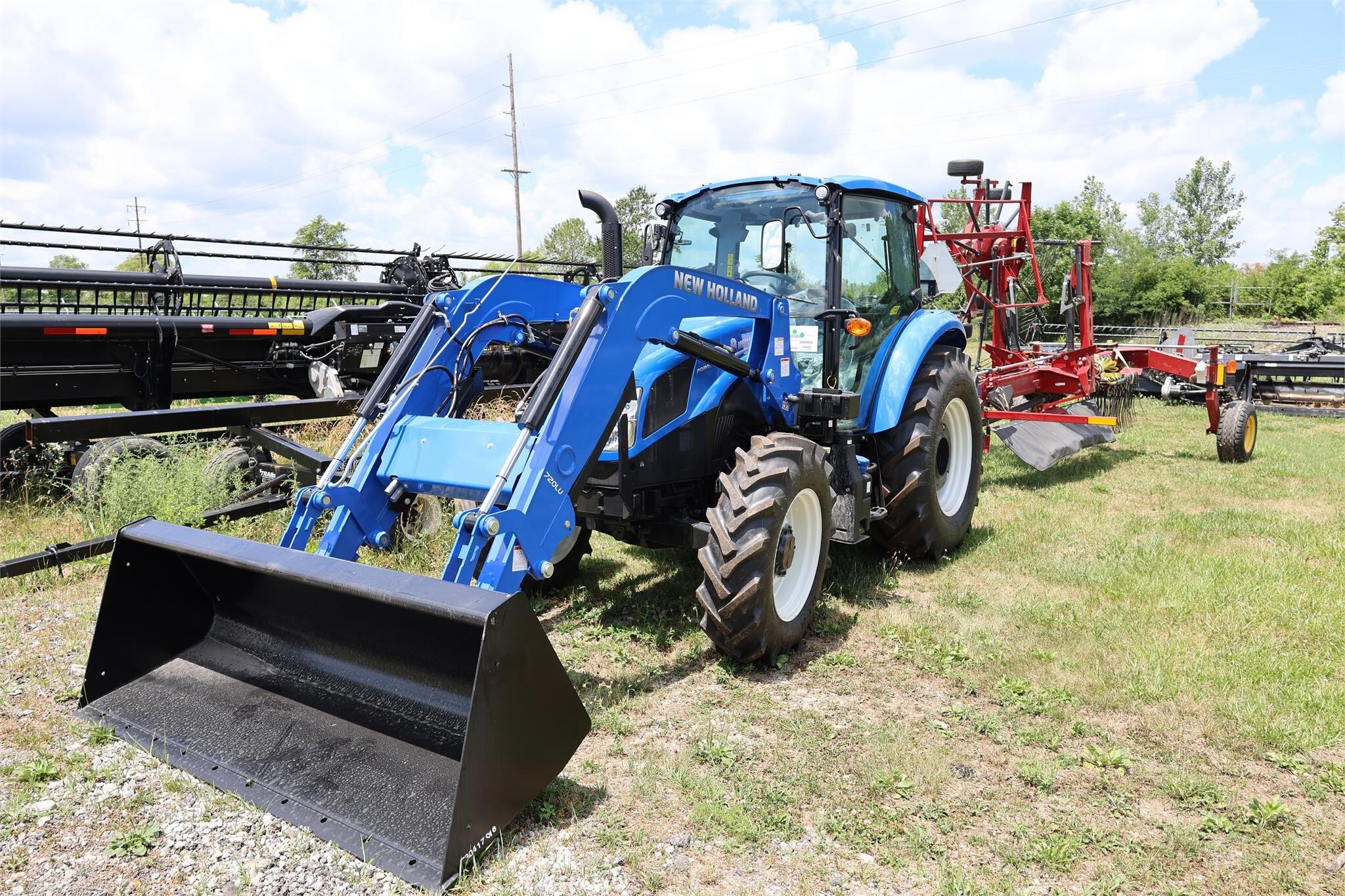  New Holland POWERSTAR 90 Tractor