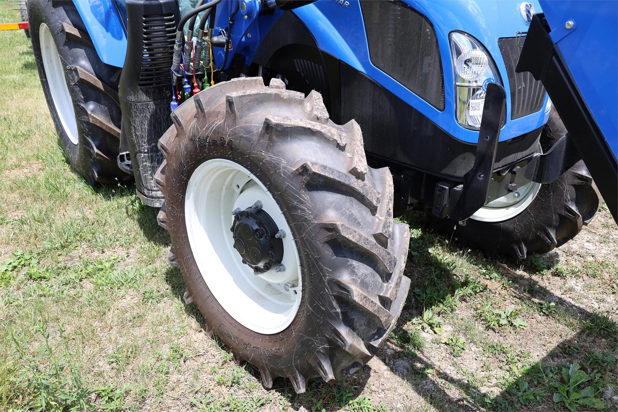  New Holland POWERSTAR 90 Tractor