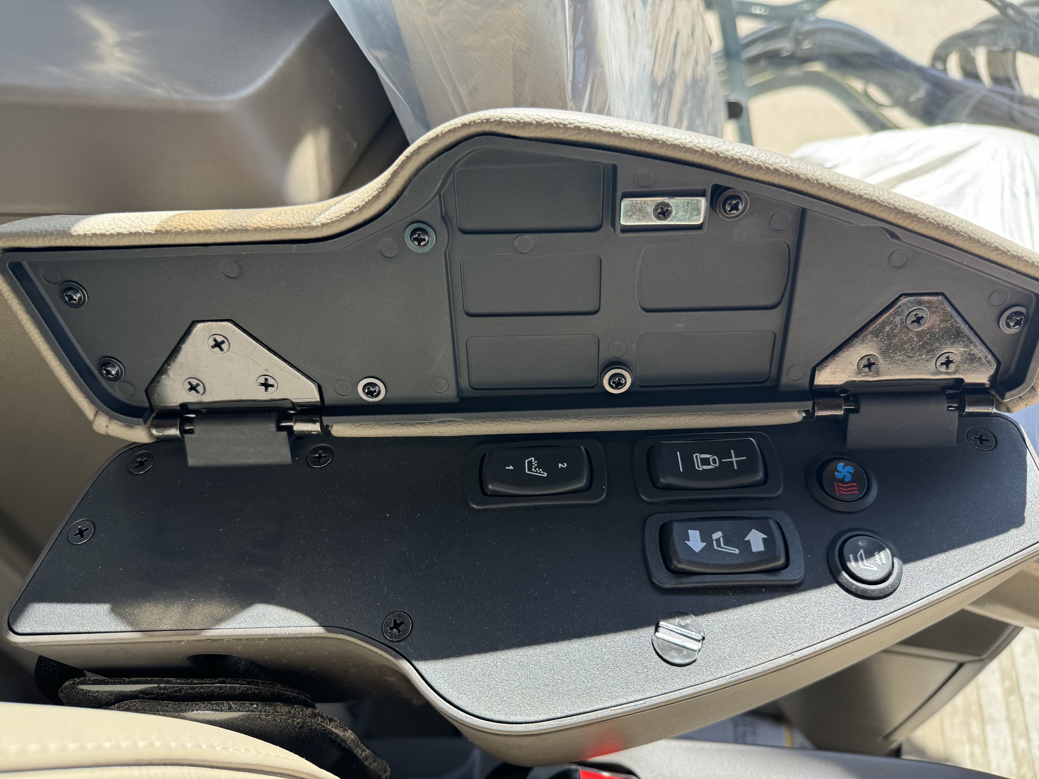 2022 Hagie STS12 Self-Propelled Sprayer