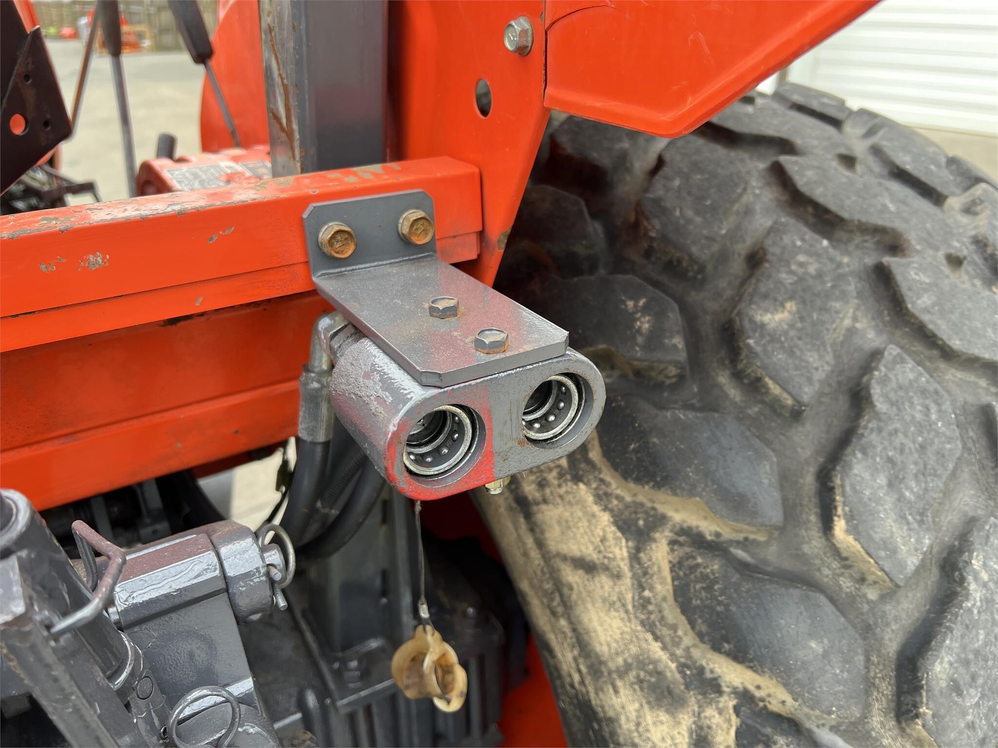  Kubota M4700 Tractor