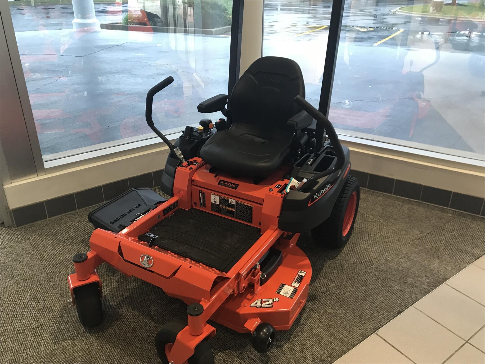  Kubota Z232 Lawn Mower