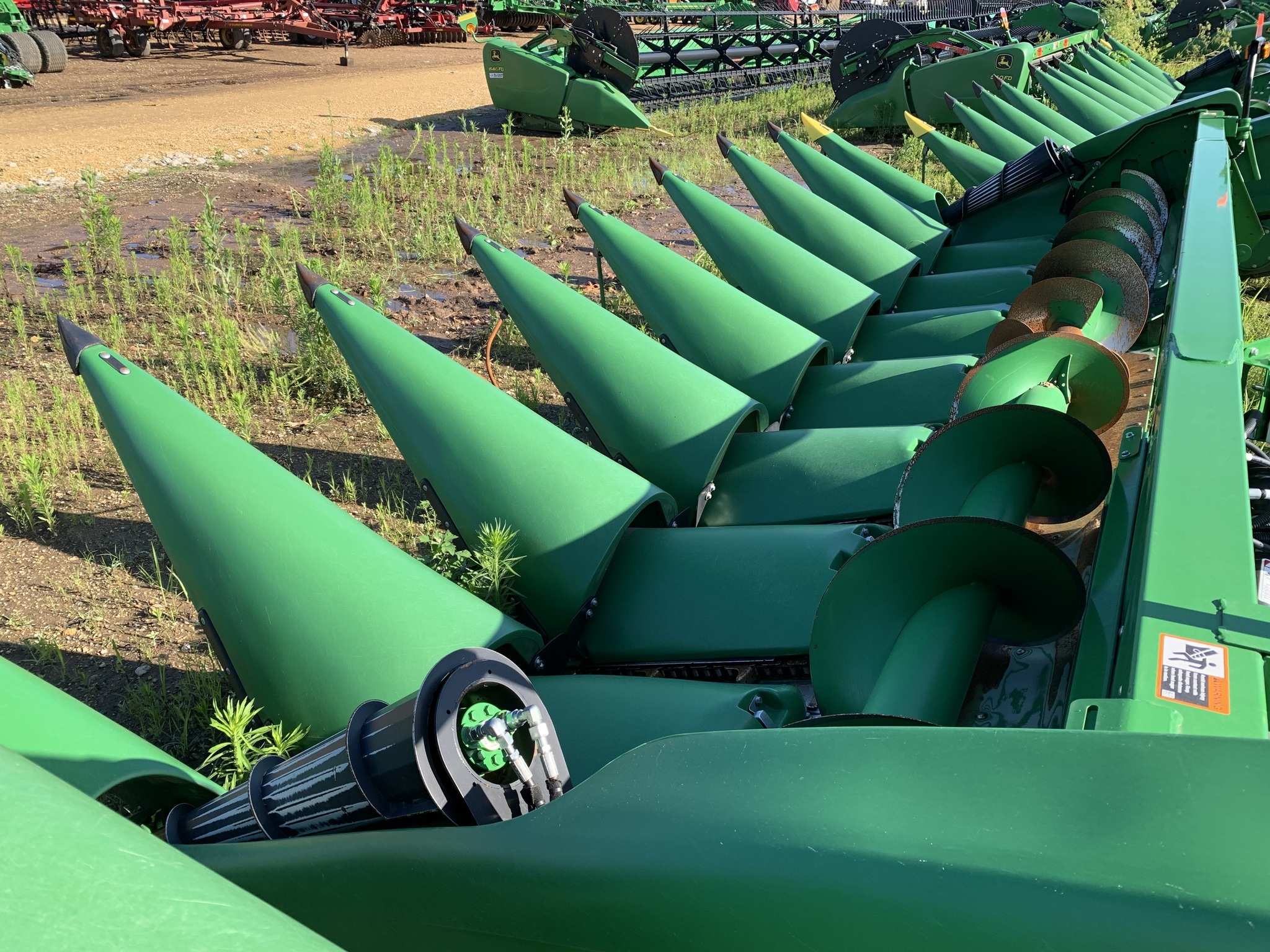 2023 John Deere C8R Corn Head