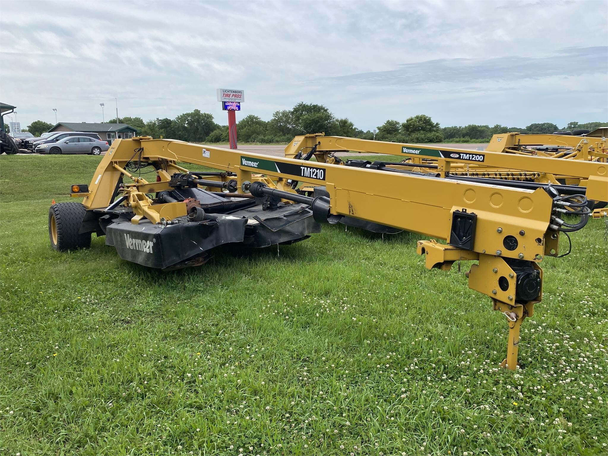 2019 Vermeer TM1210 Mower Conditioner