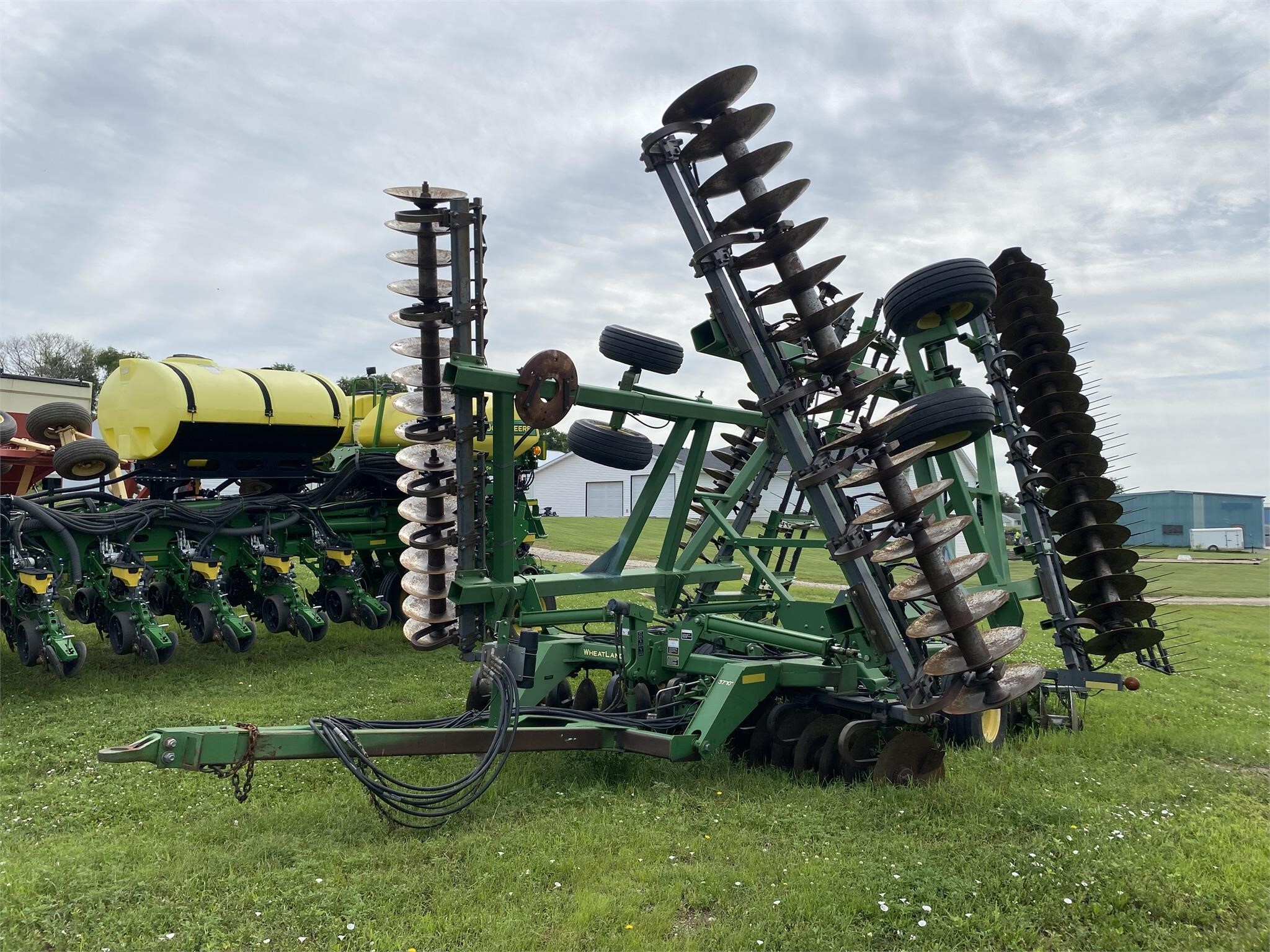  John Deere 637 Disk