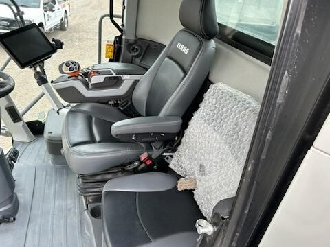 2021 Claas LEXION 8600TT Combine