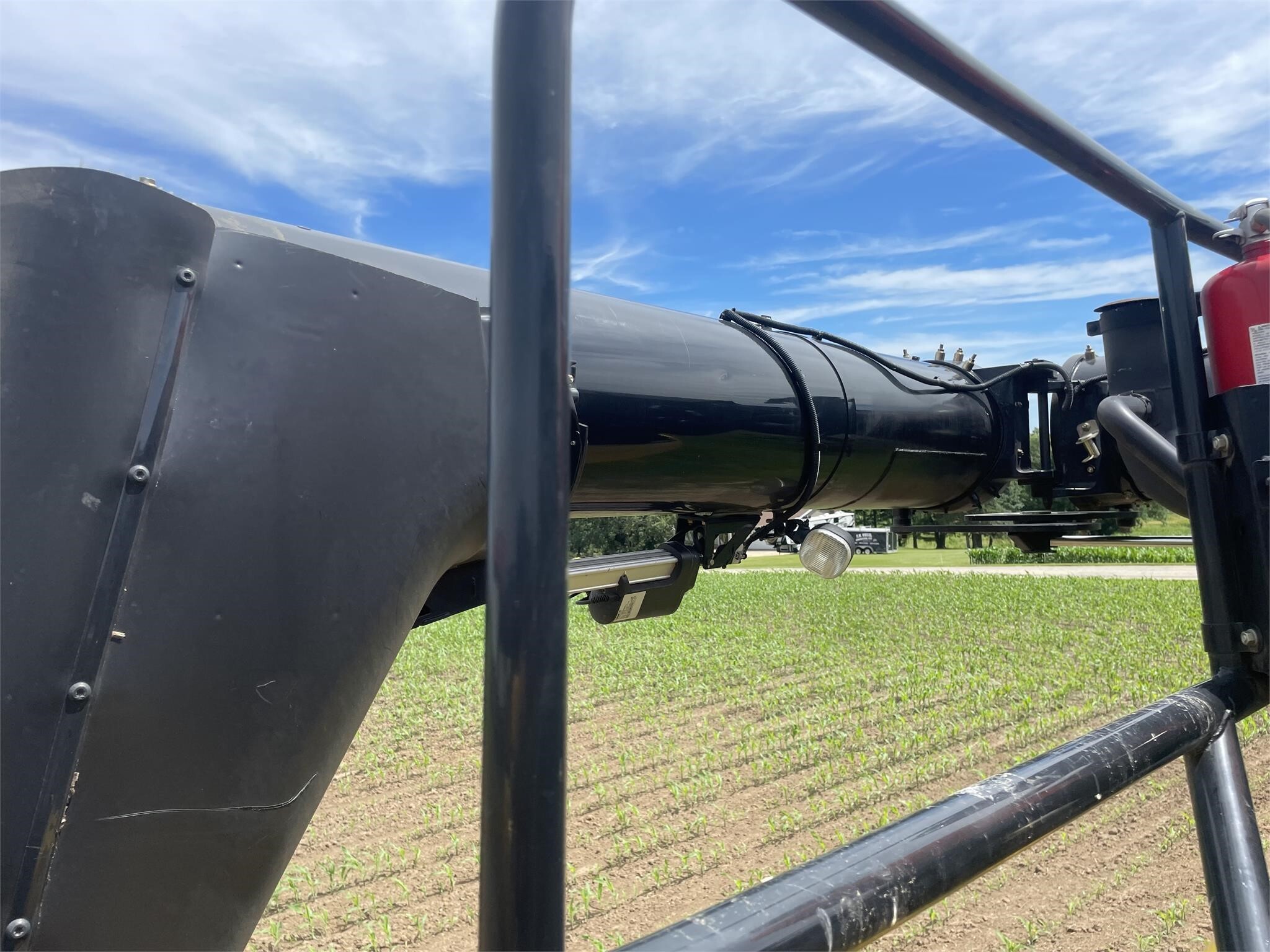 2017 New Holland CR8.90 Combine