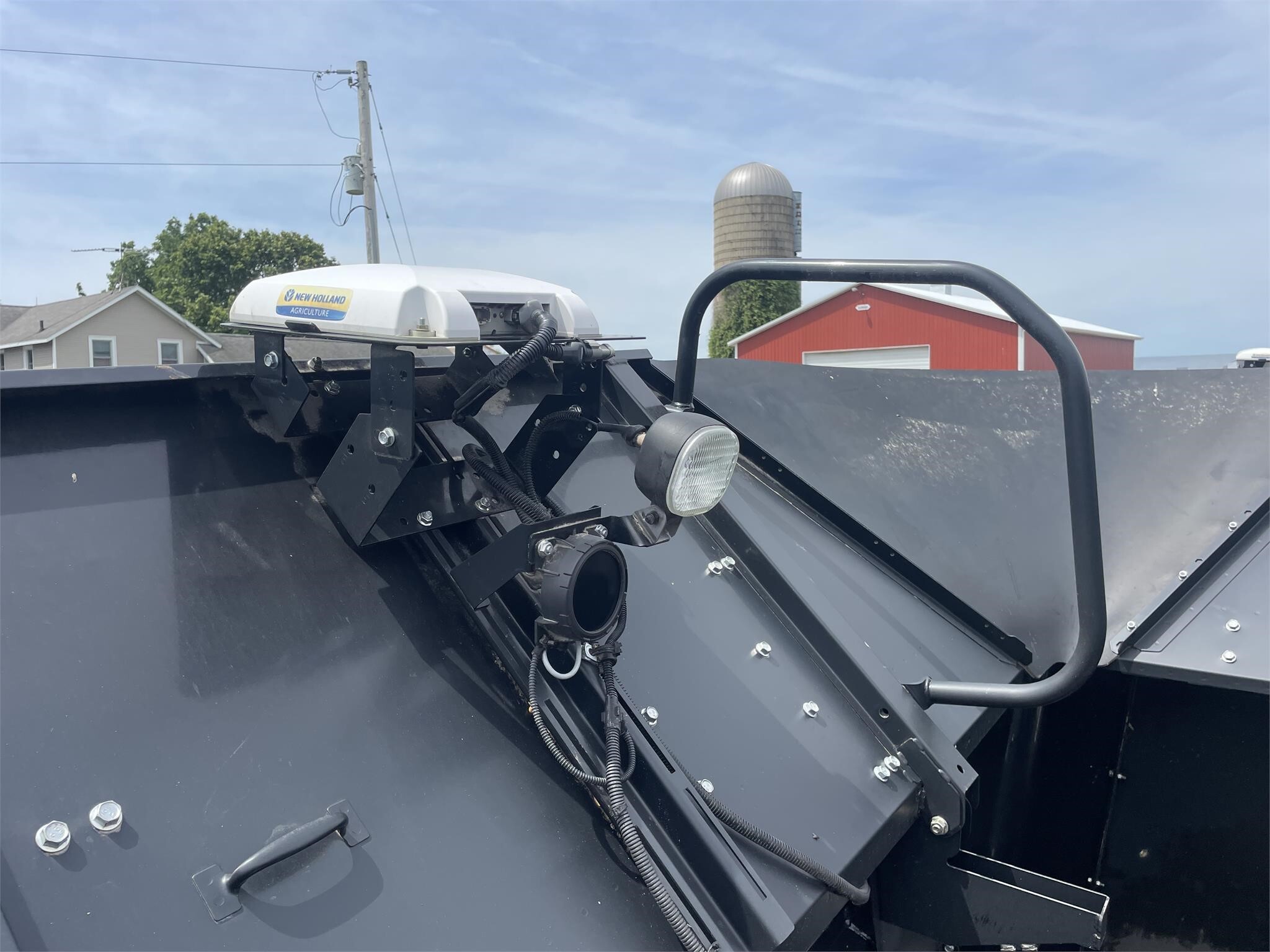 2017 New Holland CR8.90 Combine