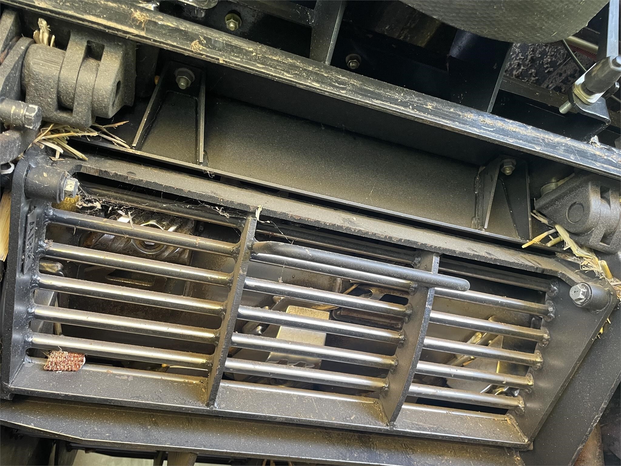 2017 New Holland CR8.90 Combine