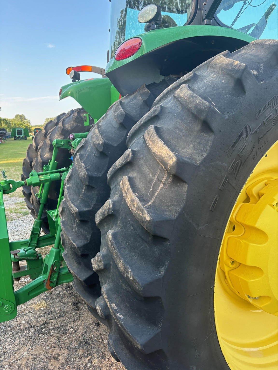 2018 John Deere 8400R Tractor