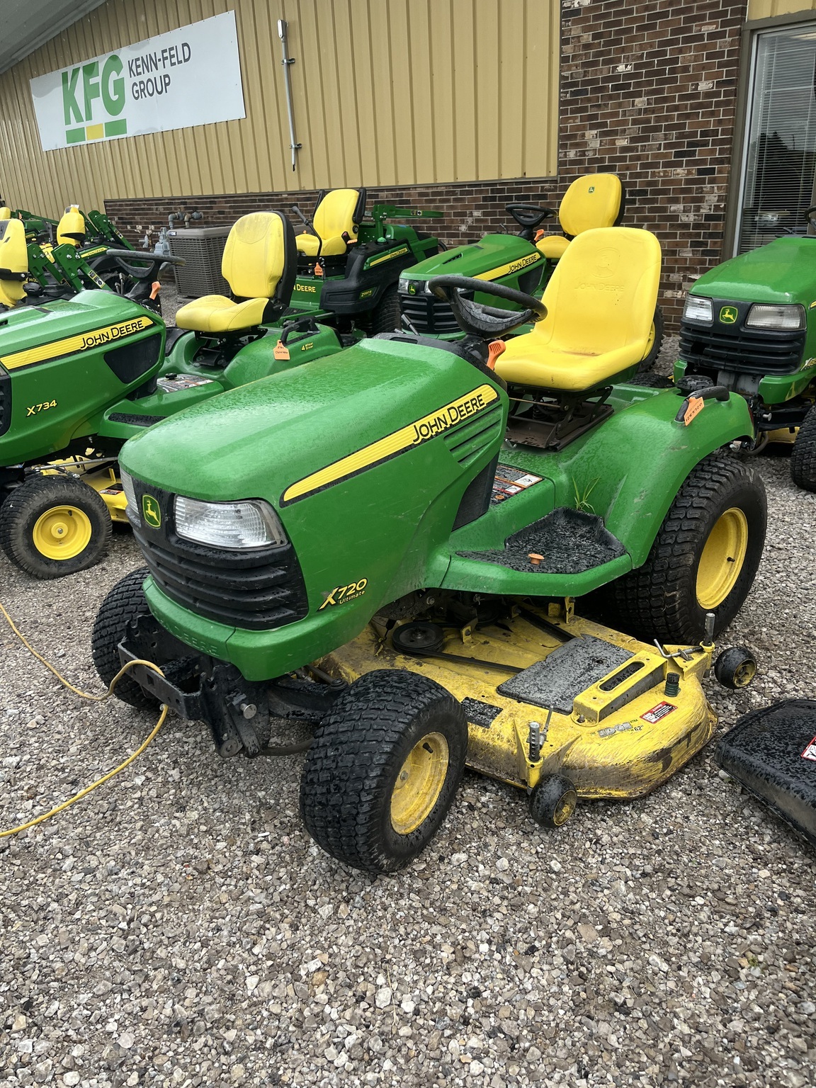 2011 John Deere X720 Lawn Mower