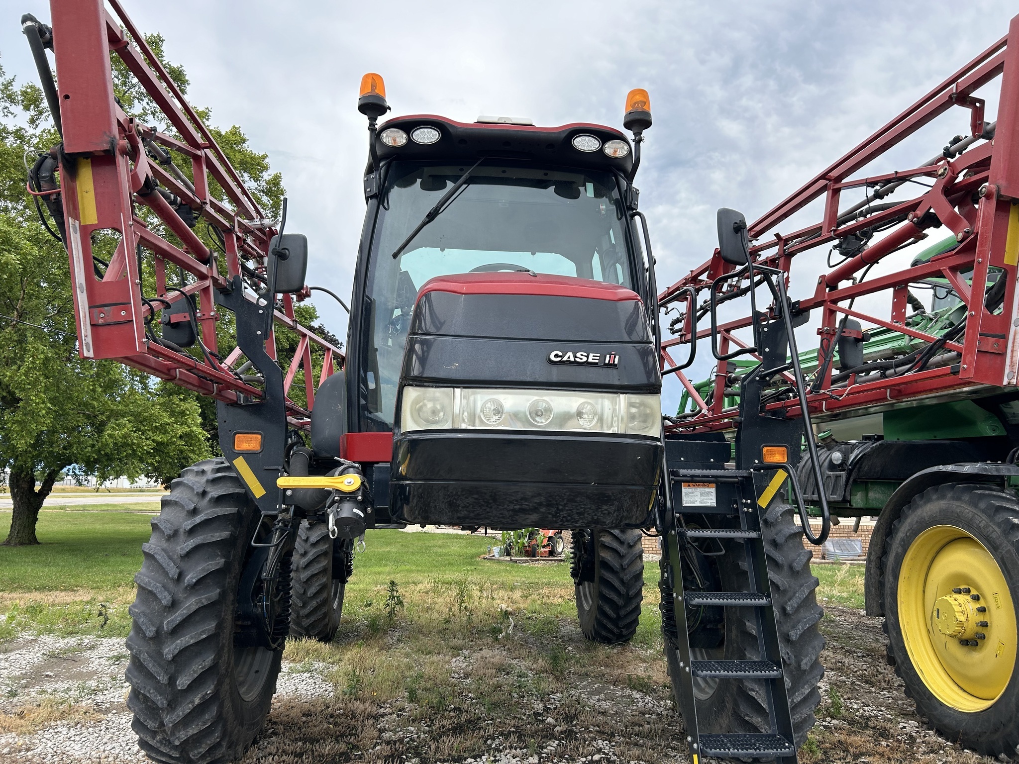 2018 Case IH Patriot 3240 Self-Propelled Sprayer