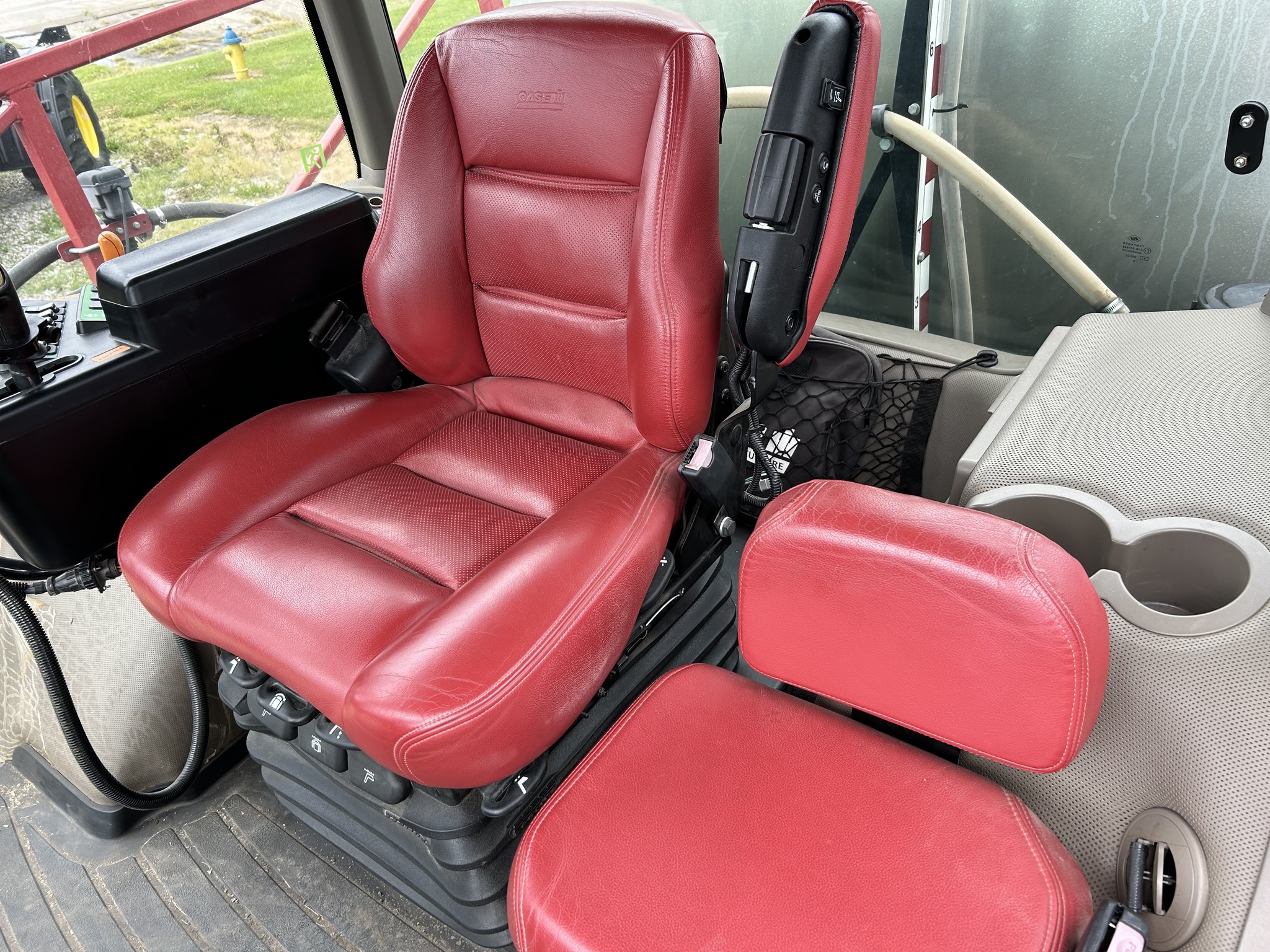 2018 Case IH Patriot 3240 Self-Propelled Sprayer