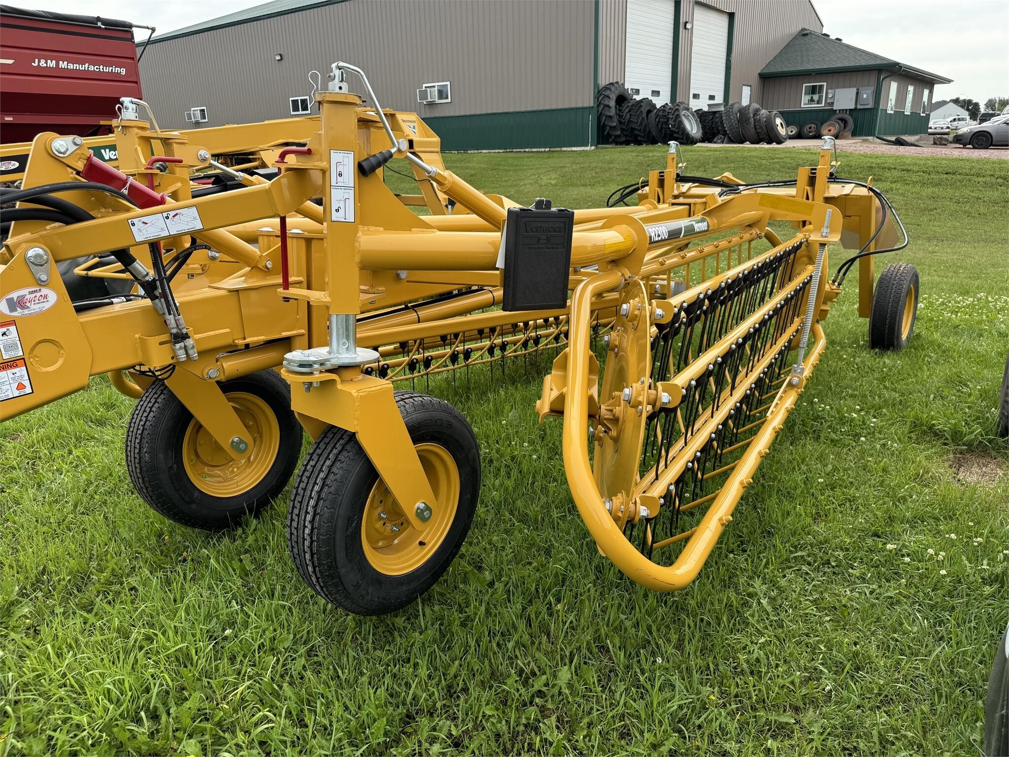 2024 Vermeer R2300 Rake