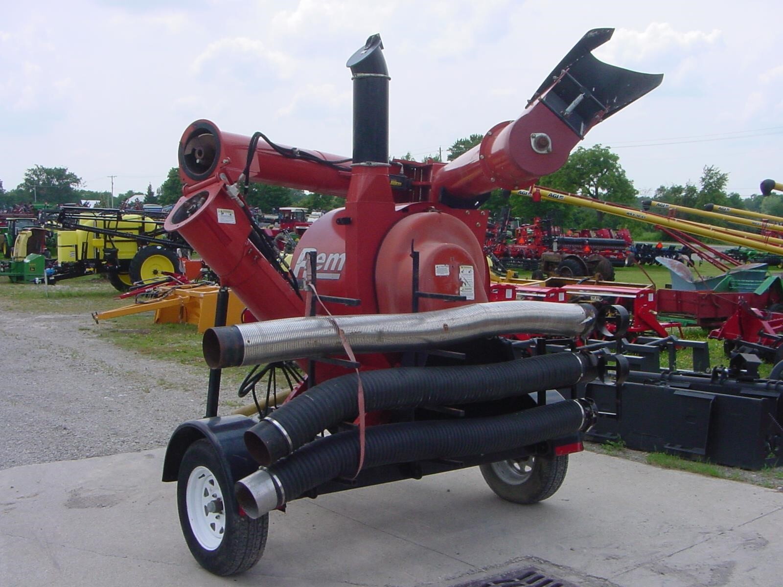 2009 Rem 2700 Grain Vac