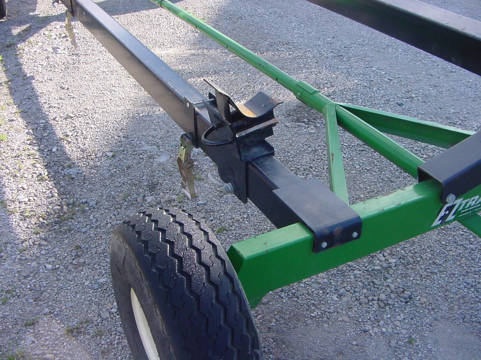  E-Z Trail 680 Header Trailer