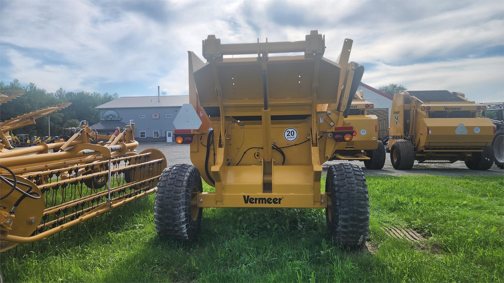 2024 Vermeer BPX9010 Bale Processor