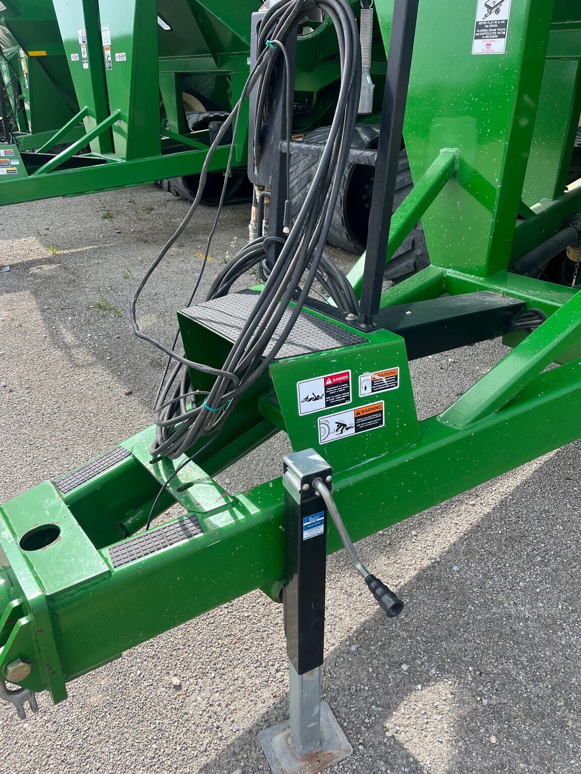 2012 Brent 1082 Grain Cart