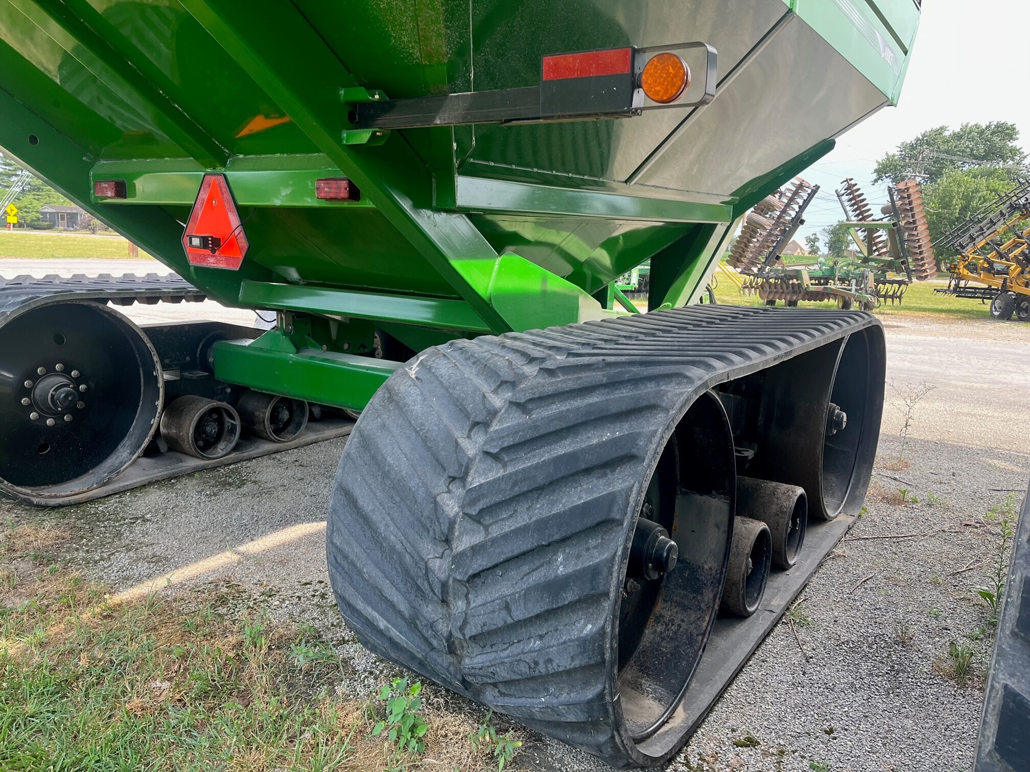 2012 Brent 1082 Grain Cart