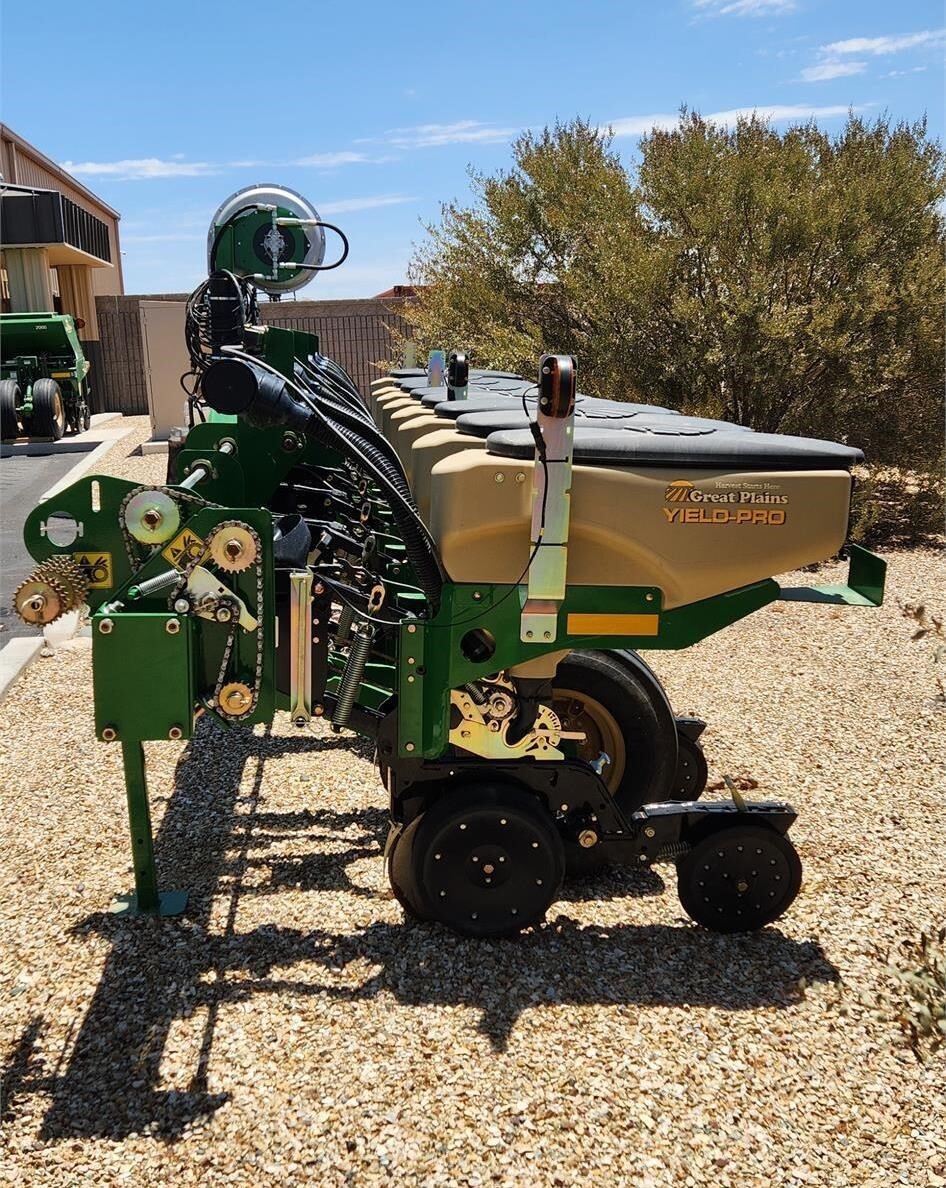 2023 Great Plains YP825A3P Planter