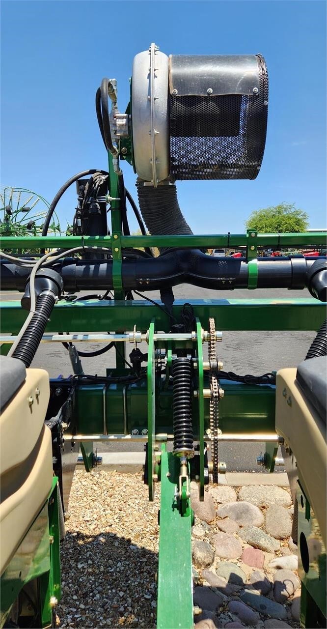 2023 Great Plains YP825A3P Planter