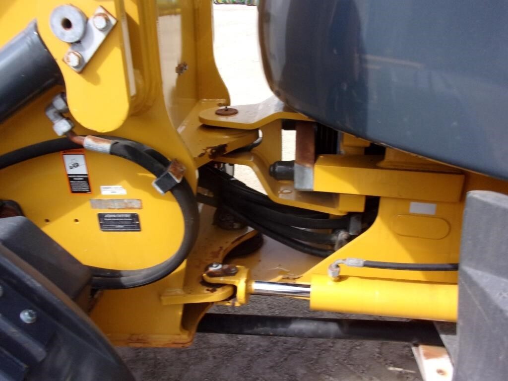 2019 Deere 244L Wheel Loader