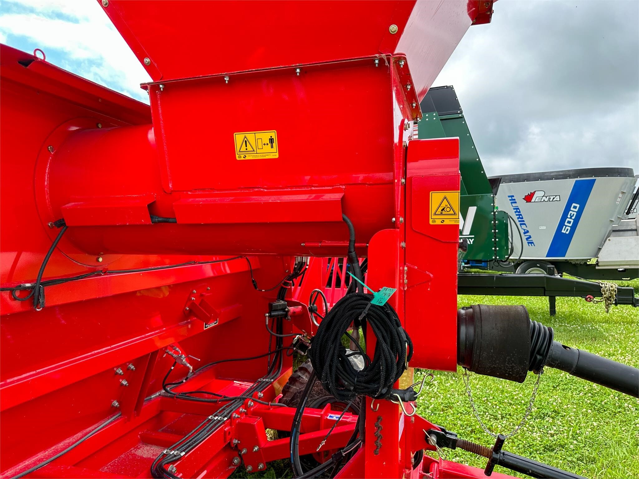 2026 Akron GTT5010 Grain Bagger