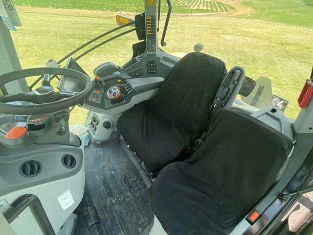 2023 Claas AXION 930TT Tractor