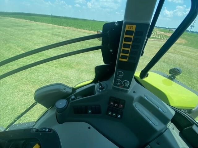 2023 Claas AXION 930TT Tractor