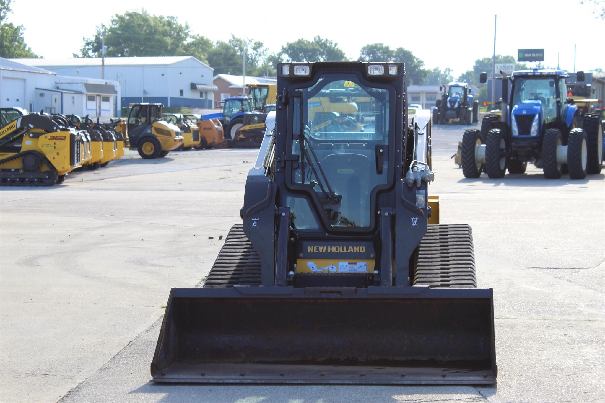 2017 New Holland C232 Skid Steer