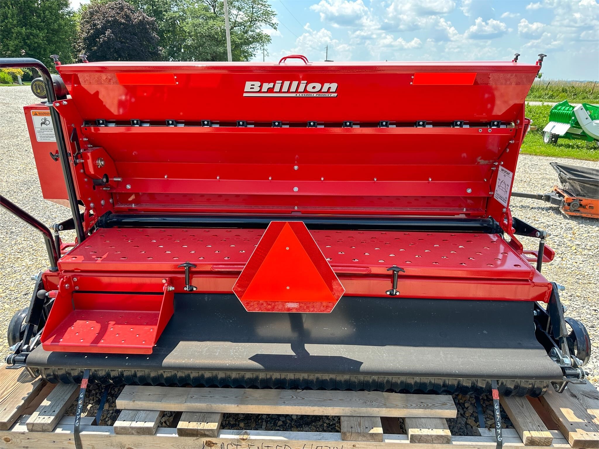 2025 Brillion BPSB6 Drill