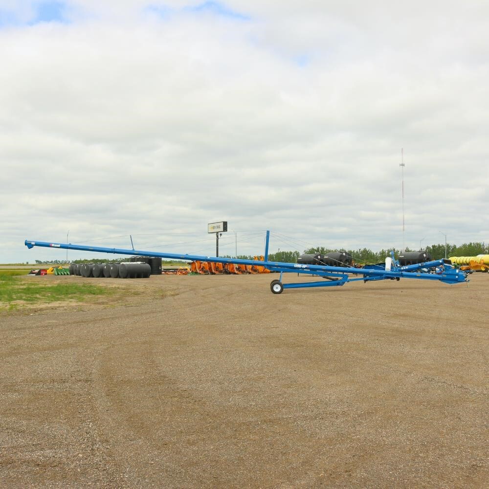 2026 Brandt 1390HP+ Augers and Conveyor